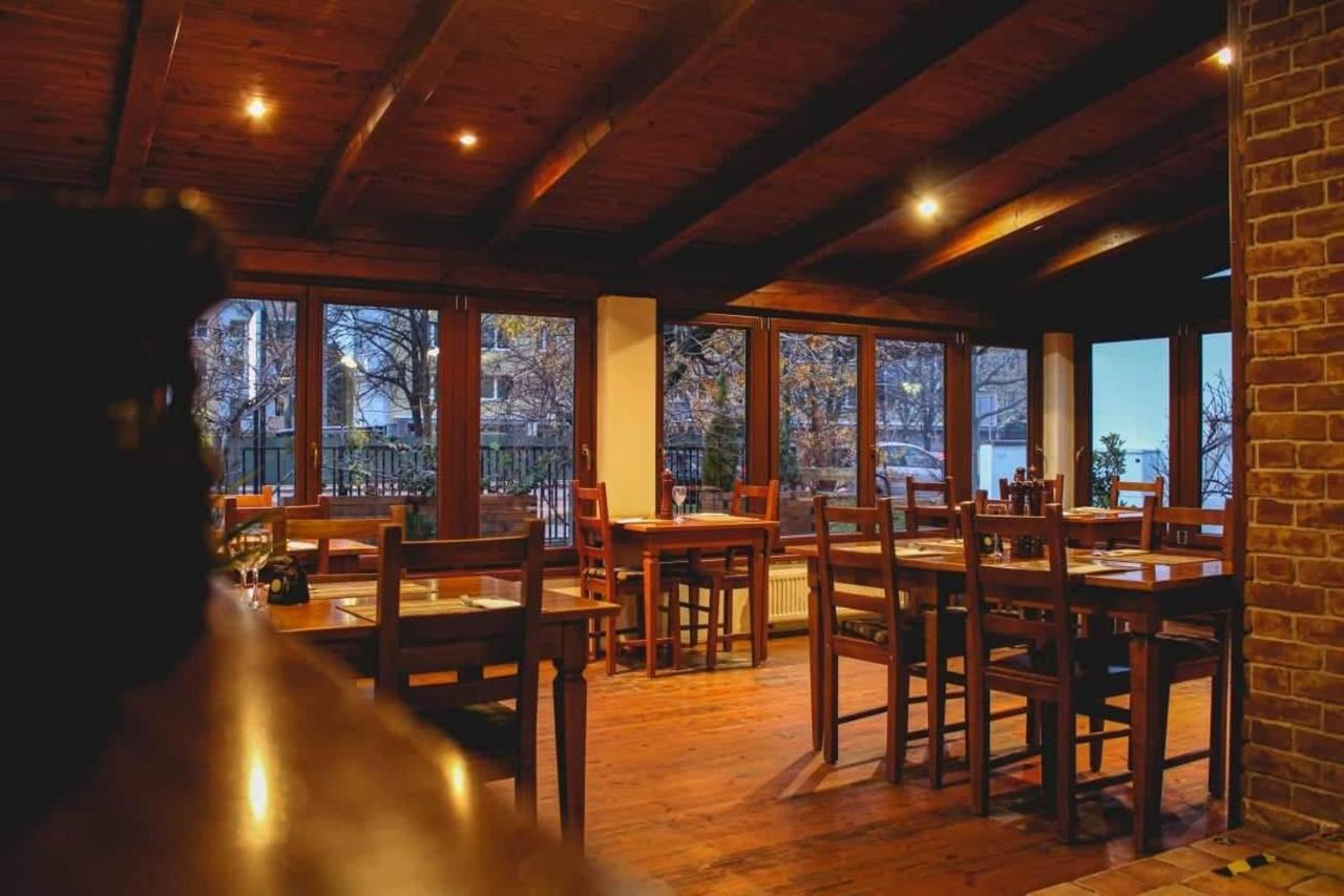 Il Galeone Hotel Stupava Exterior photo